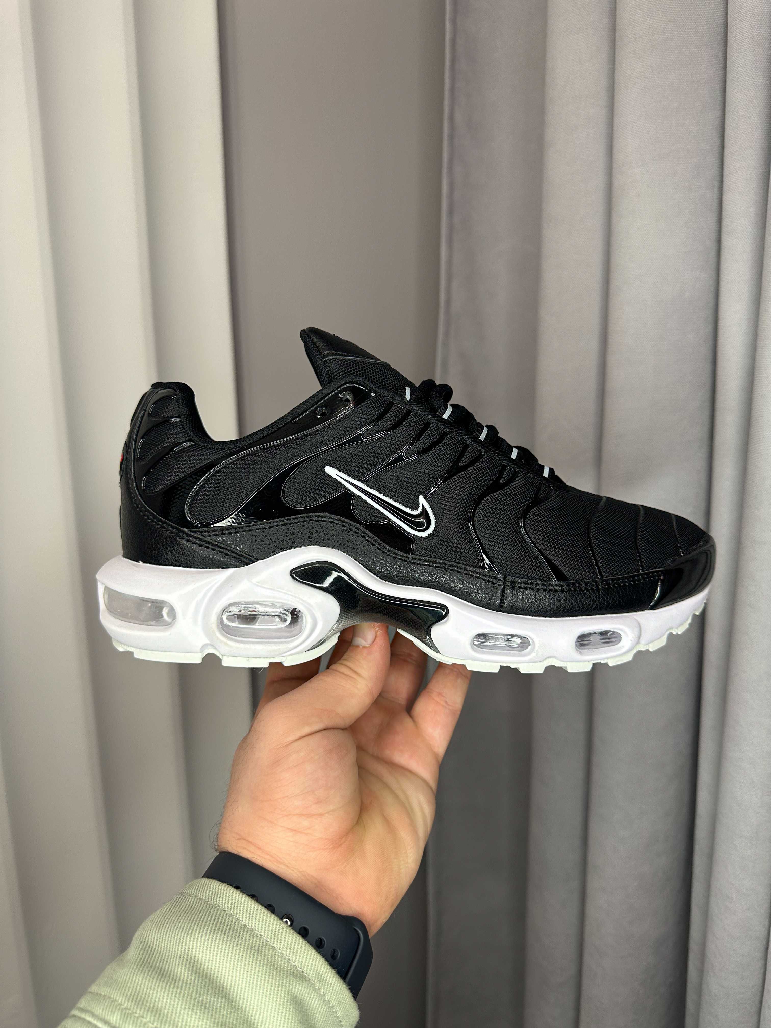 Кроссовки Nike Air Max TN Plus Classic BW