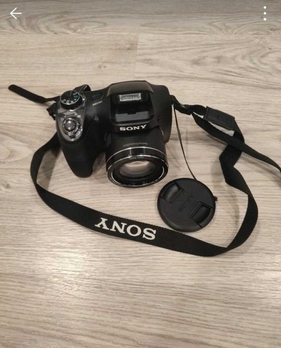 Câmera fotográfica Sony mais bolsa e carregador