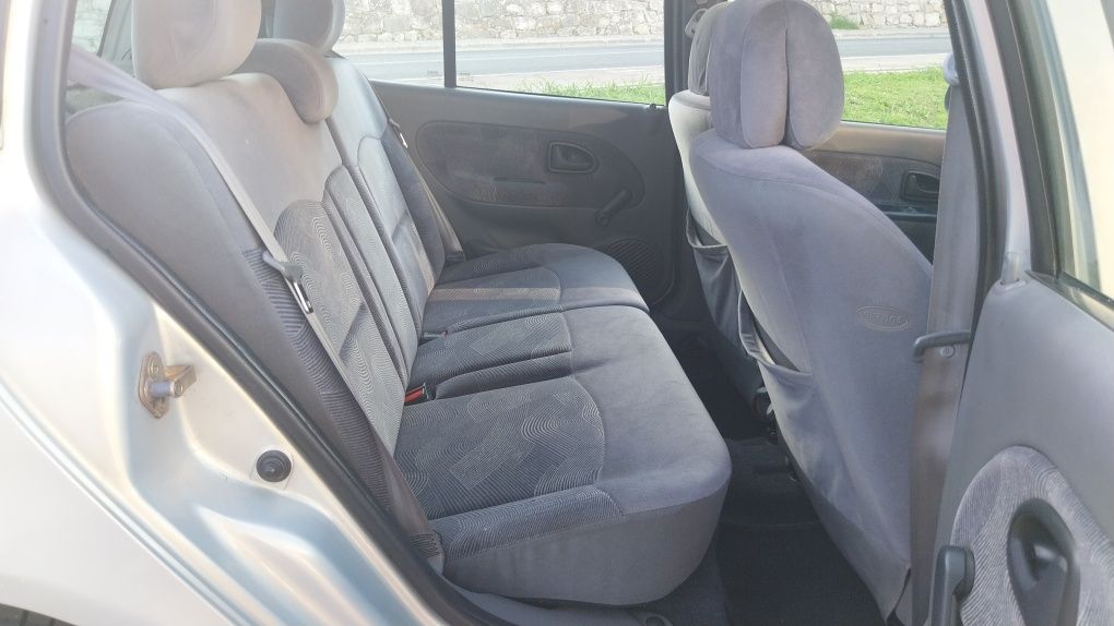 Renault clio 1.2i RXE 5p 2000