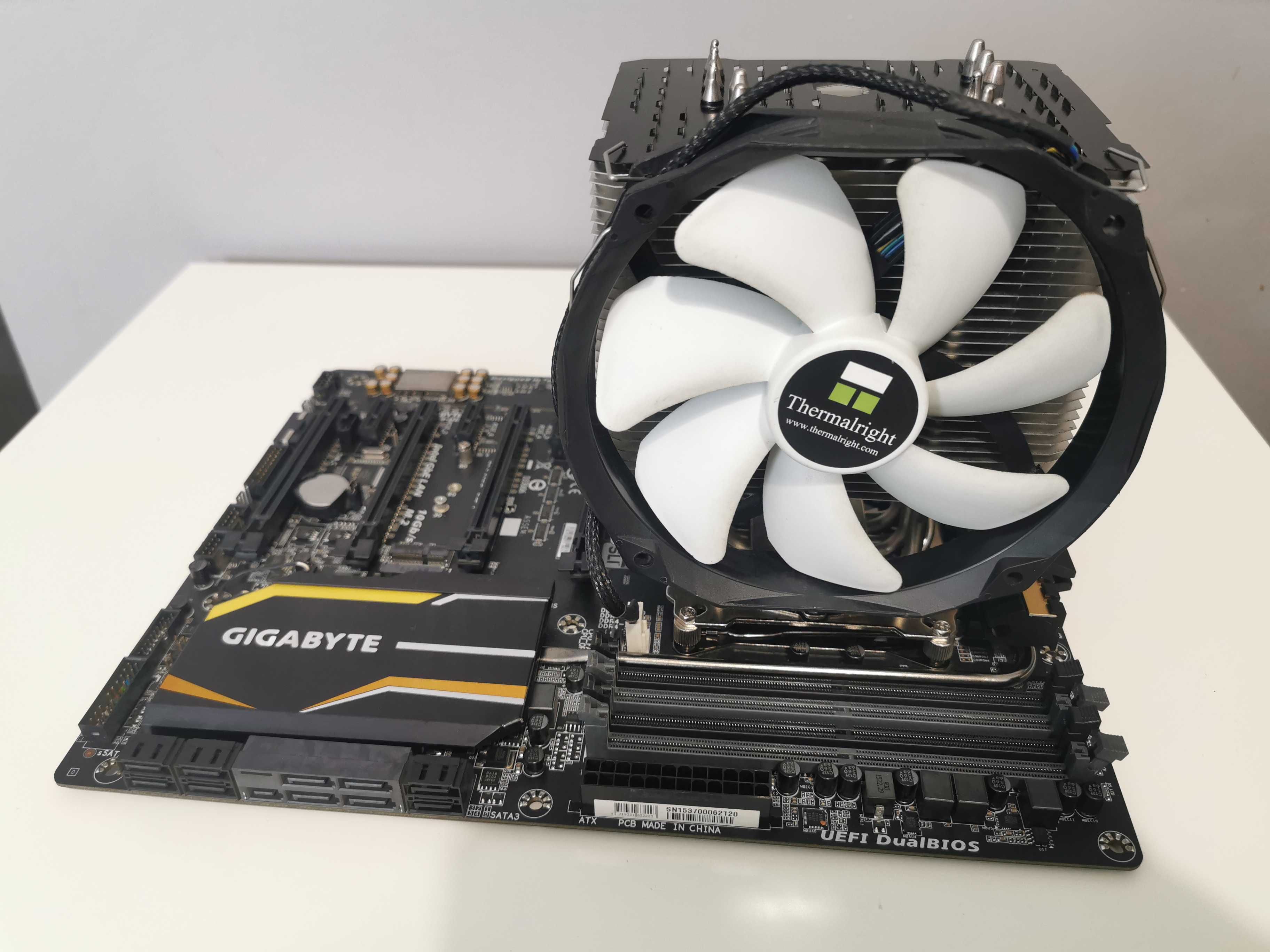 Komputer do gry, X99-UD4, i7-5820, 980Ti, 32GB, Gladius X60, Macho, 4K