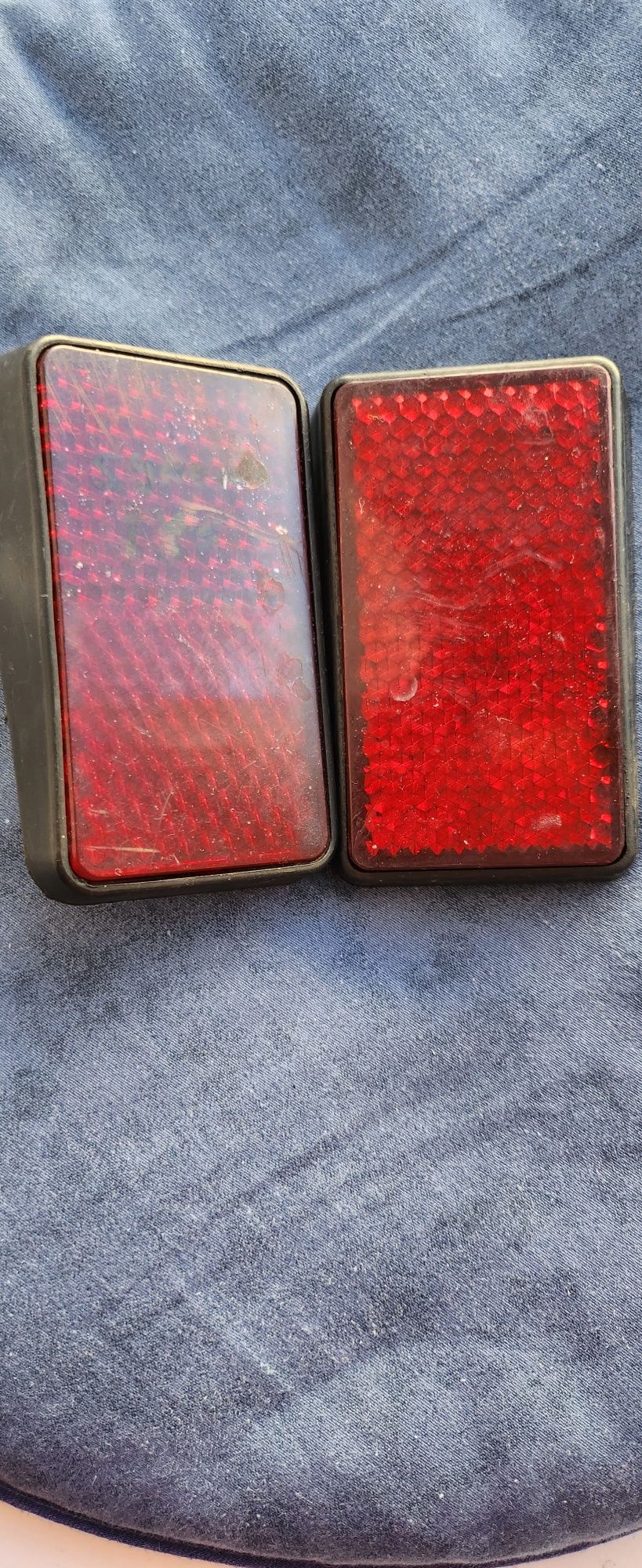 2 szt.Syrena 105,104.Czerwone odblaski tylne z epoki