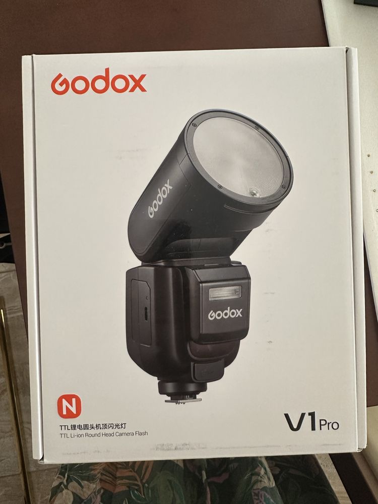 Lampa Godox V1 pro