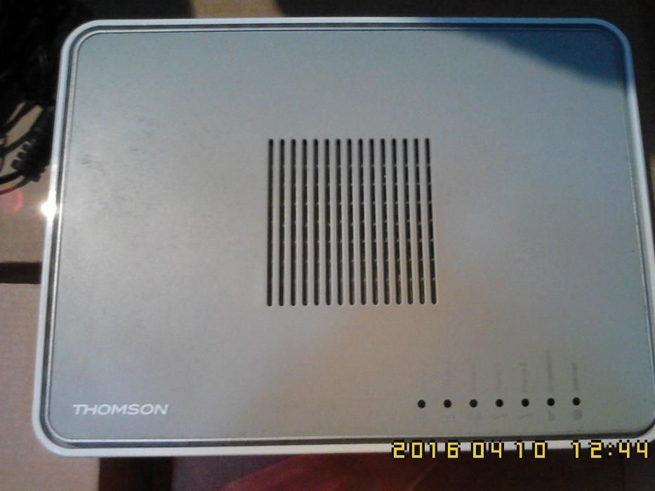 Routers da Thomson da Meo e um da Zon