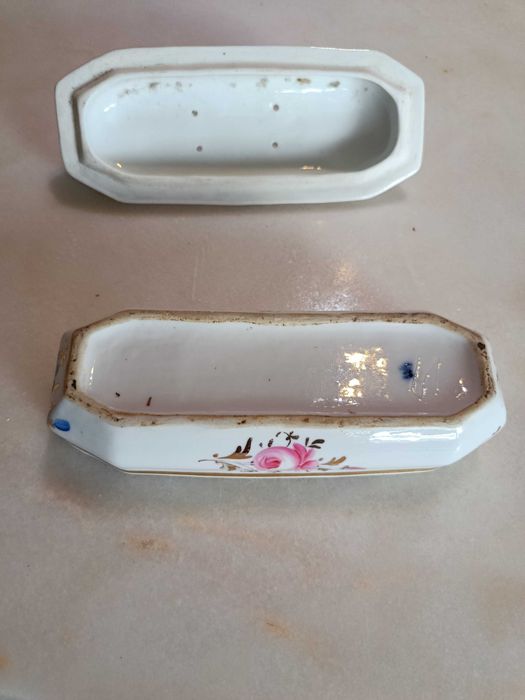 Caixa Vista Alegre V A  Séc XIX 19 cm