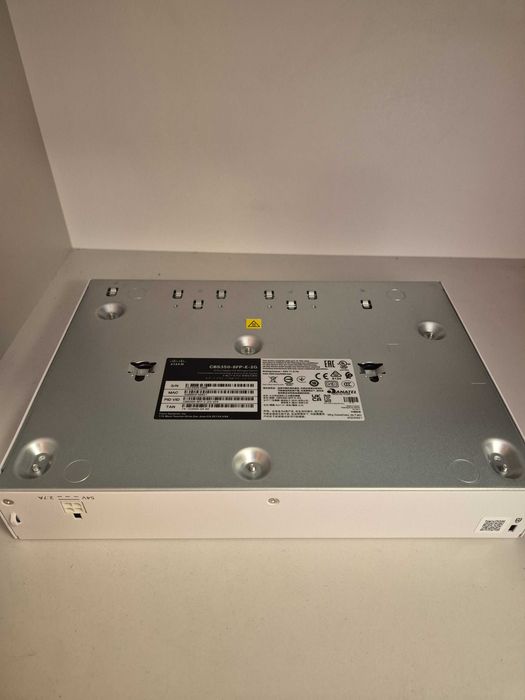 Switch Cisco CBS350-8FP-E-2G-EU
