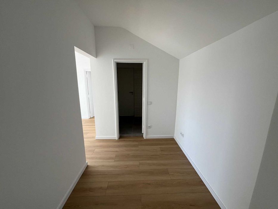 Fantástico T1 em Lisboa com Varanda e Muita Luz Natural