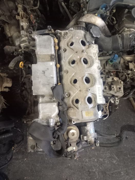 Мотор двигатель Двигун Toyota Avensis Verso 2.0 td D-4D  1CD-FTV