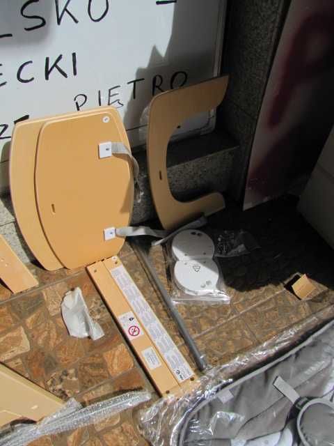Krzesełko do karmienia drewniane z leżaczkiem 2w1 ROBA