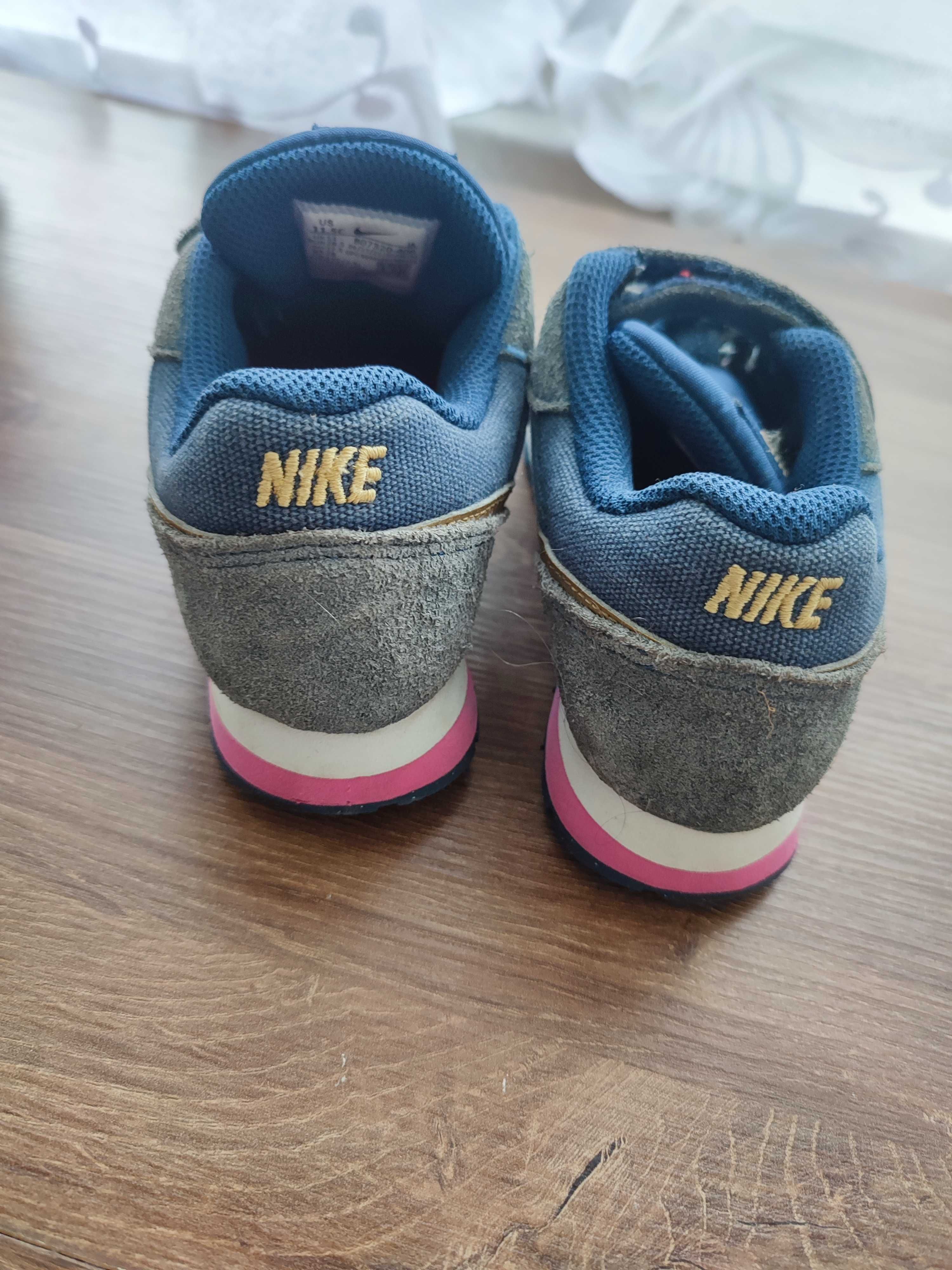 Buciki Nike 28.5