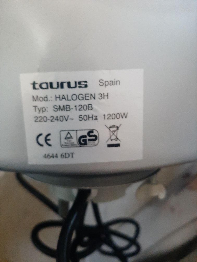 Grzejnik elektryczny halogen Taurus 3H 400/800/1200W