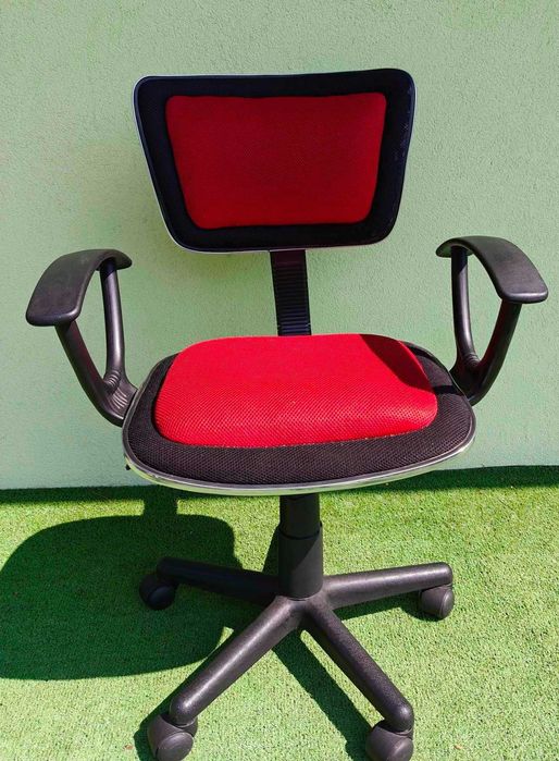 fotel obrotowy dziecięcy do biurka