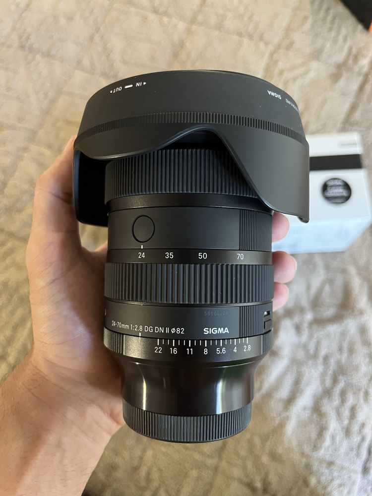 Sony a7IV + Sigma 24-70 f2.8 + flash v100 + dji rs4 combo + nd nisi