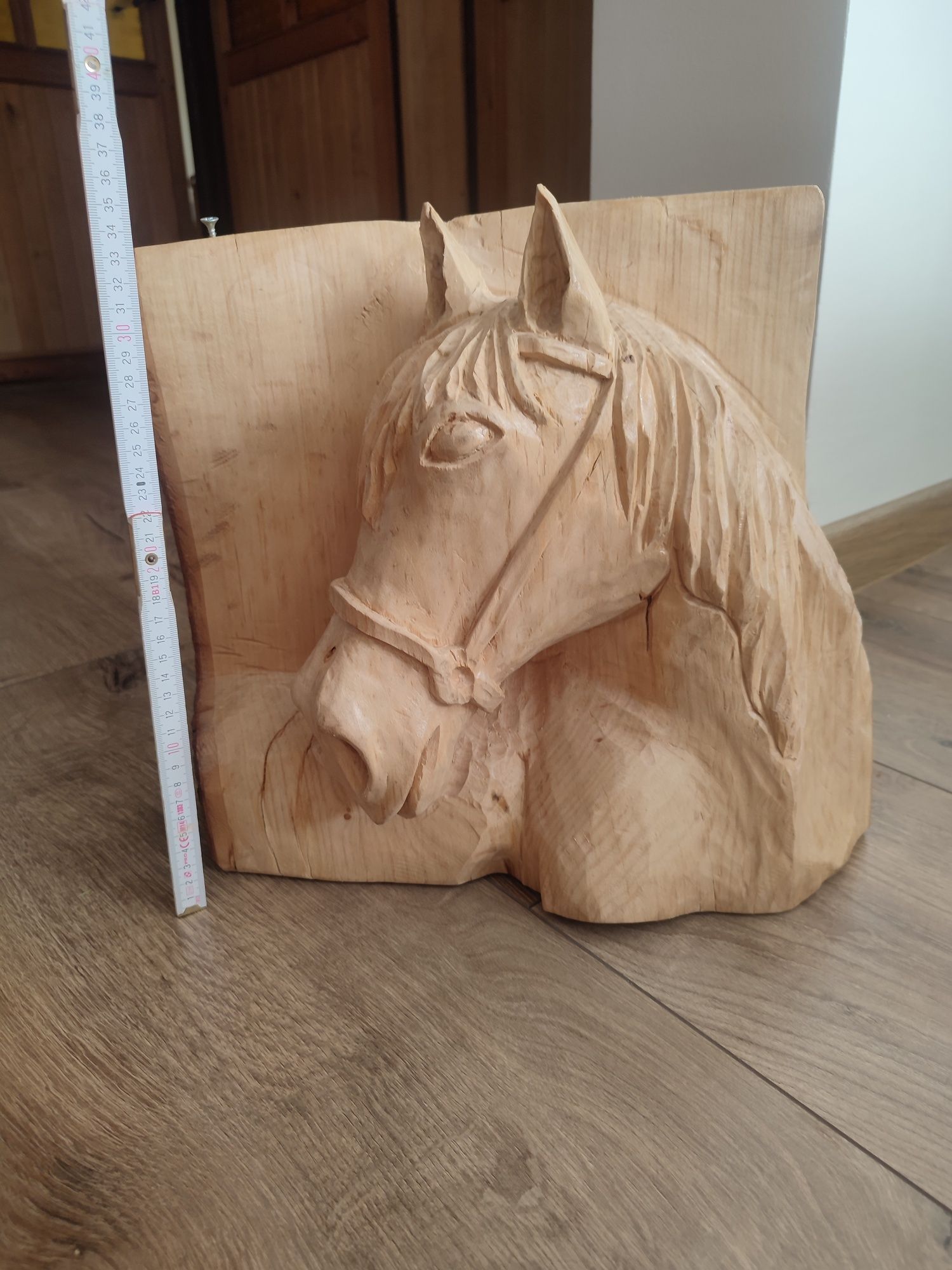 Rzeźba "koń" wykonana własnorecznie