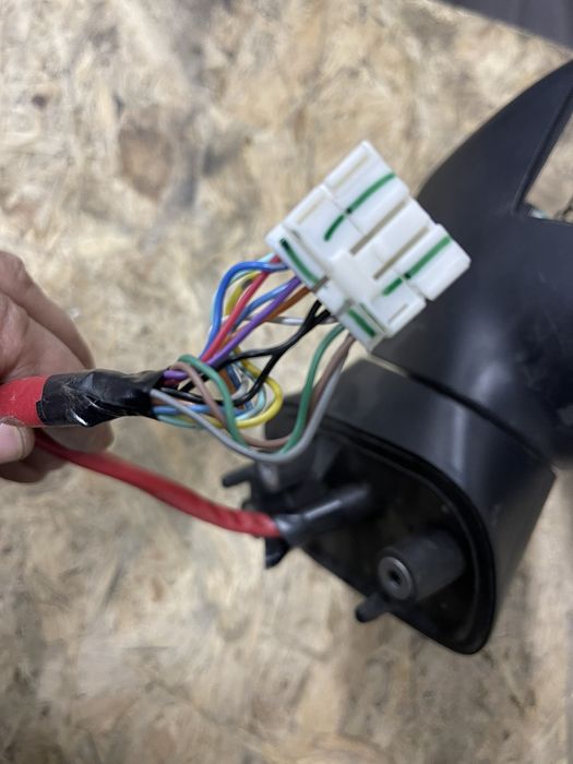 Продам дзеркало на Subaru Legacy Outback