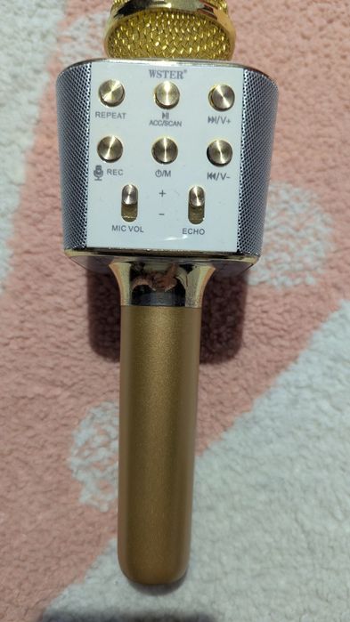 Бездротовий мікрофон WSTER WS-1688.