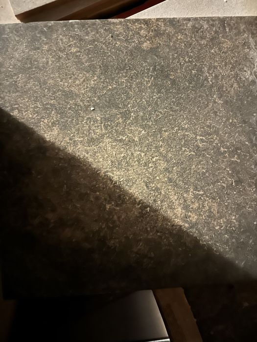 Плитка на пол.