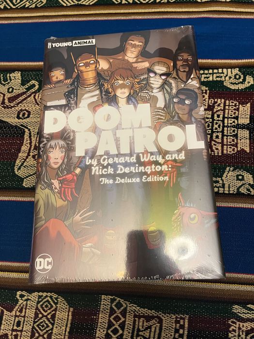 Doom Patrol by Gerard Way and Nick Derington deluxe edition DC komiks