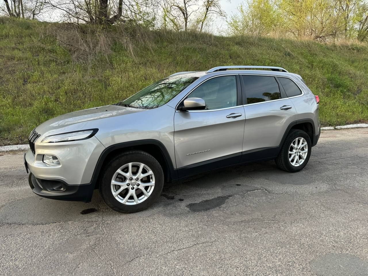 Jeep Cherokee 2,4,газ бензин 2017