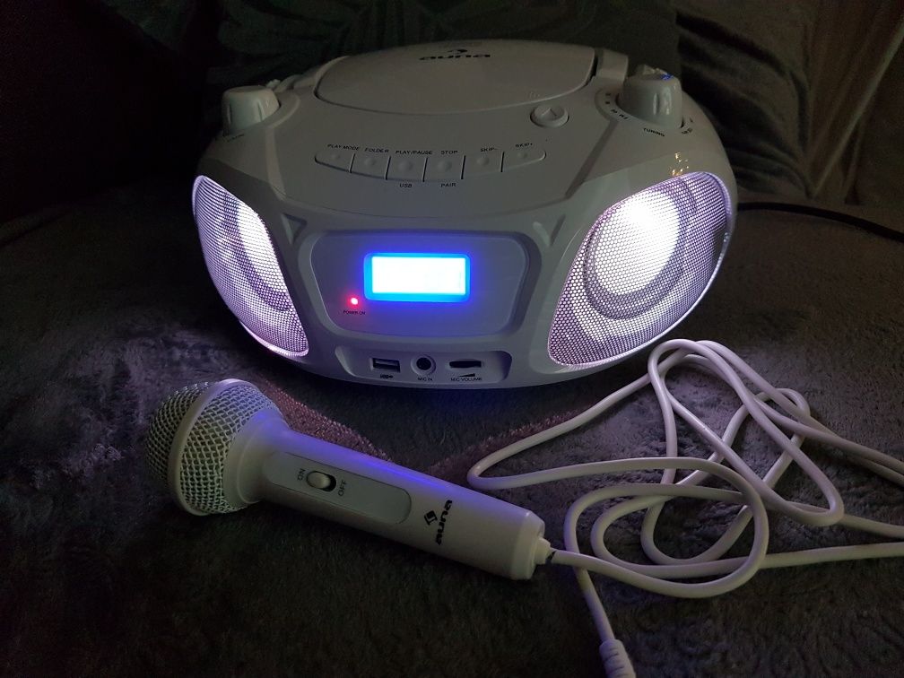 Bumbox karaoke usb CD bluetooth radio 7 kolorów led  Fm 230V lub bater