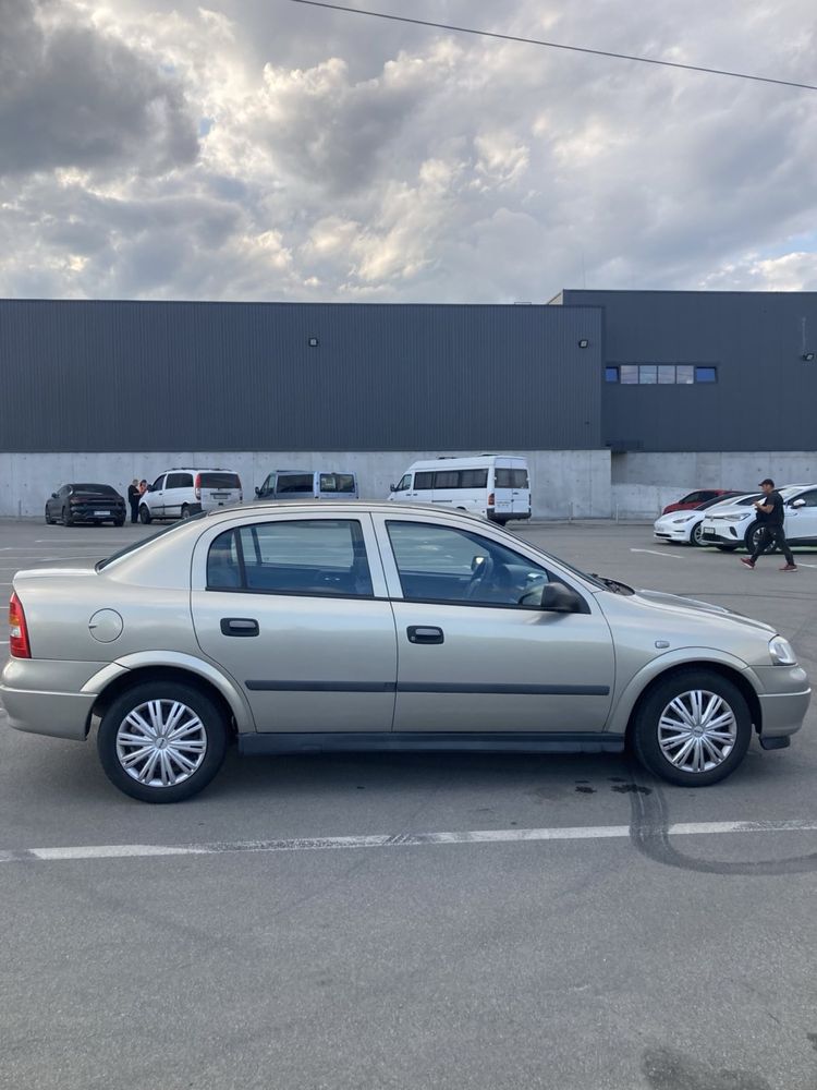Opel Astra g.