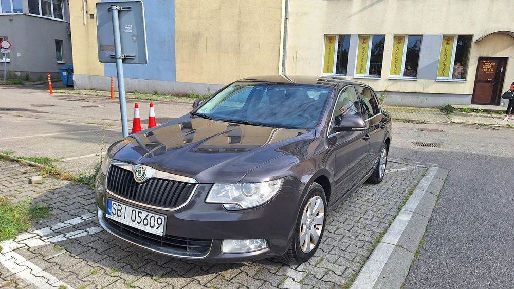 Skoda Superb Skoda Superb, pierwszy właściciel, z salonu, serwisowany, hak