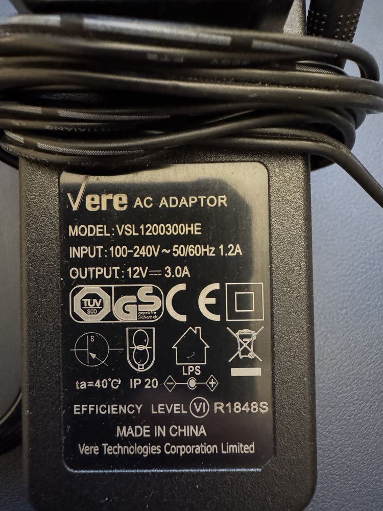 Проодаю бездротовий зарядний пристрій RAVPower 36W Dual Qi Wireless