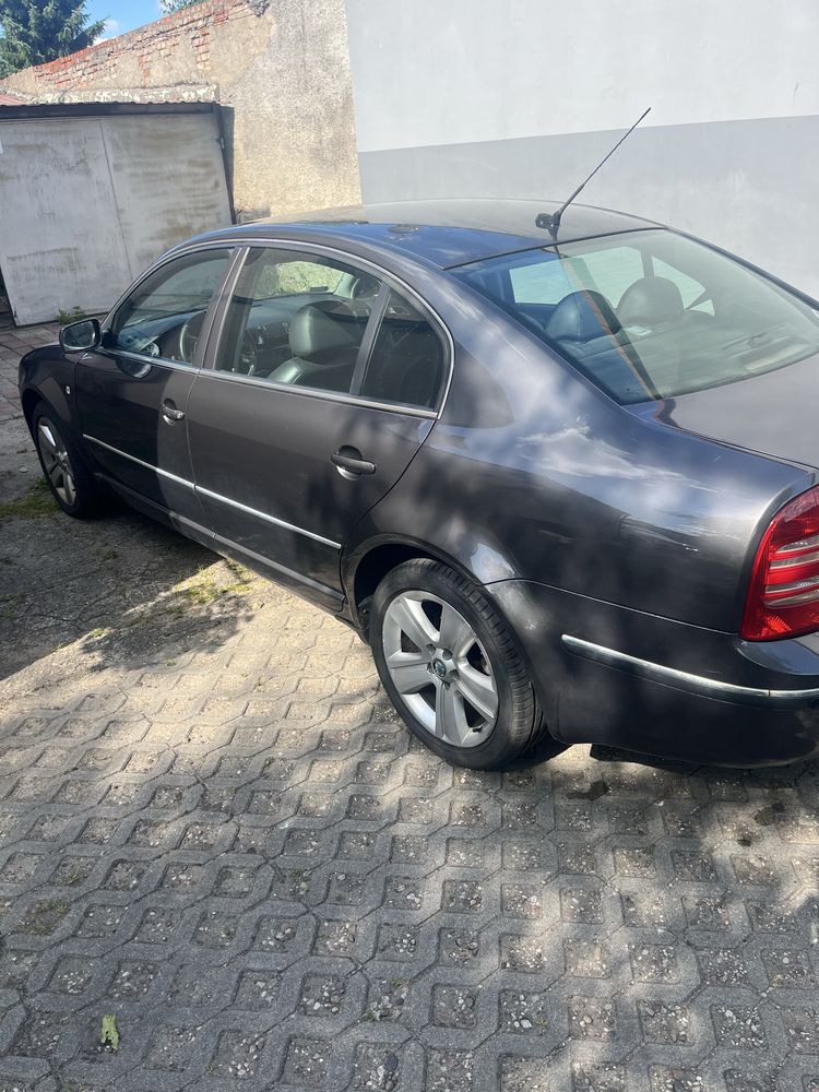 Sprzedam Skoda Superb.