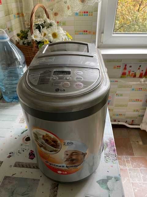 Продам хлібопіч LG