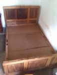 Cama de pessoa e meia com colchão