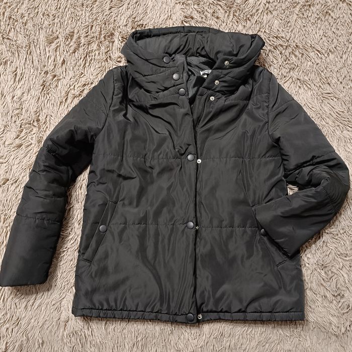 Весіння куртка коротка