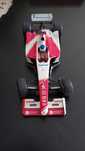 Toyota TF102 Escala 1:18