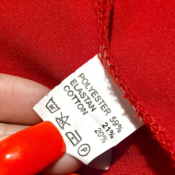 Червона сукня-піджак на запах