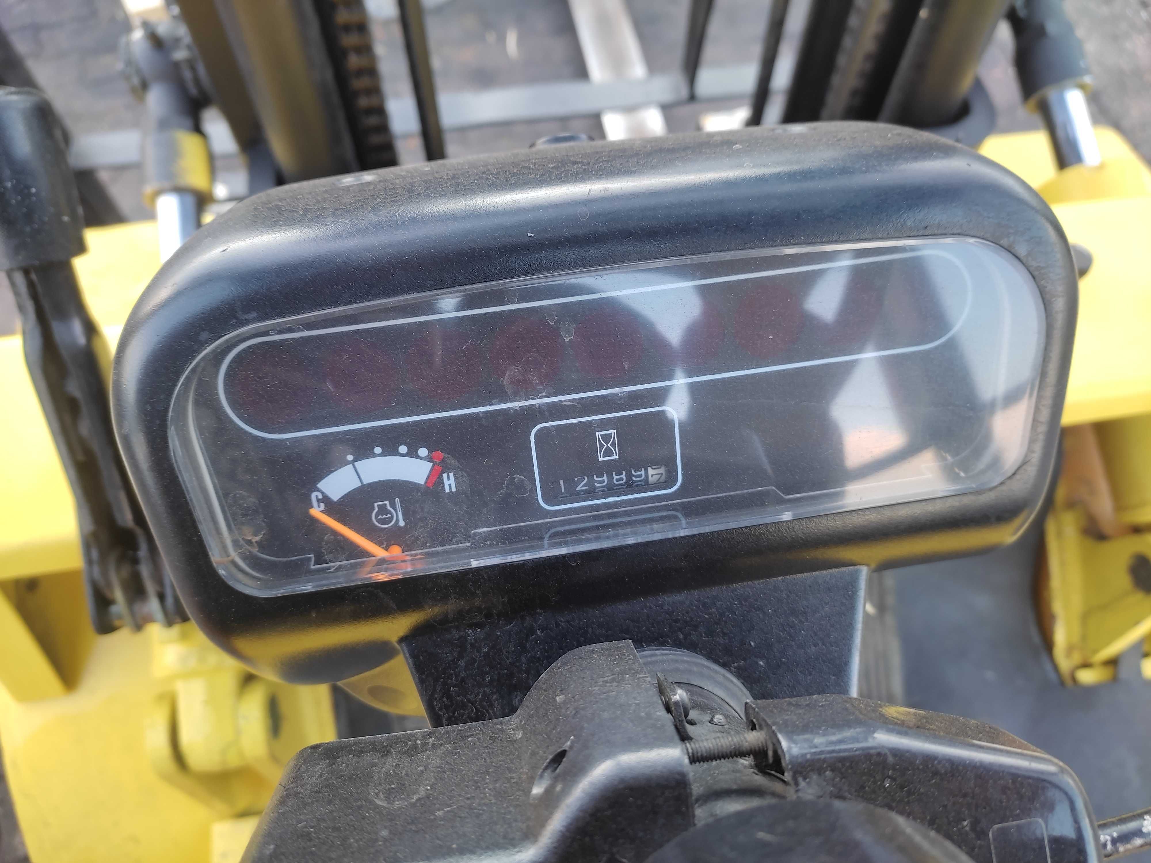 Caterpillar GP25 wózek widłowy 2,5T LPG