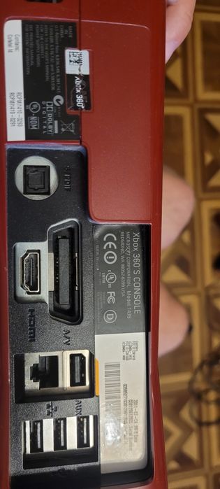 Xbox 360 slim Gears of war edition