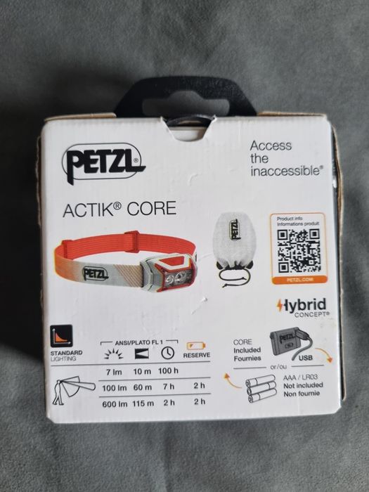 Latarka czołowa Petzl Actik Core 600