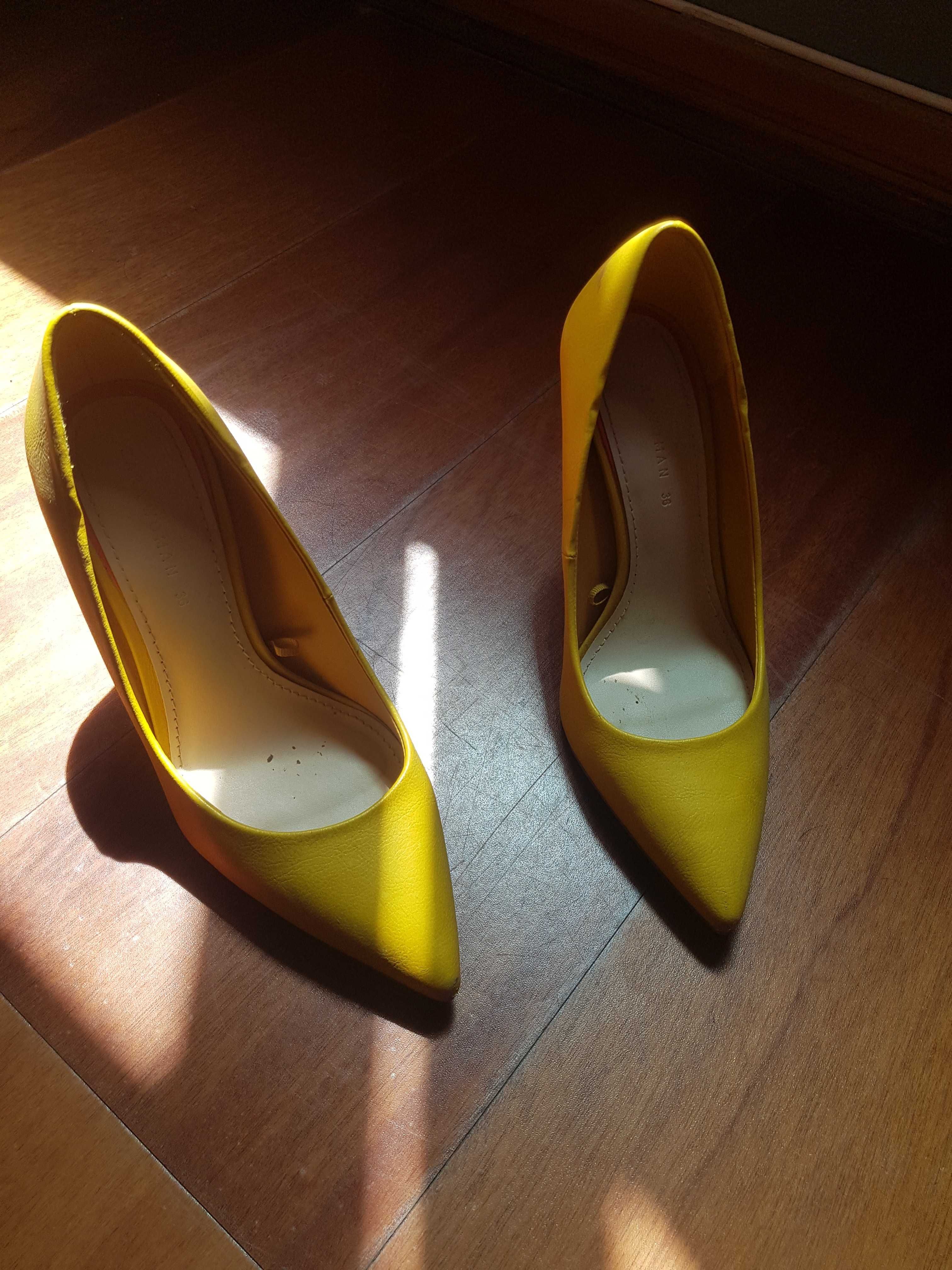 sapatos amarelos, 36 , como novos