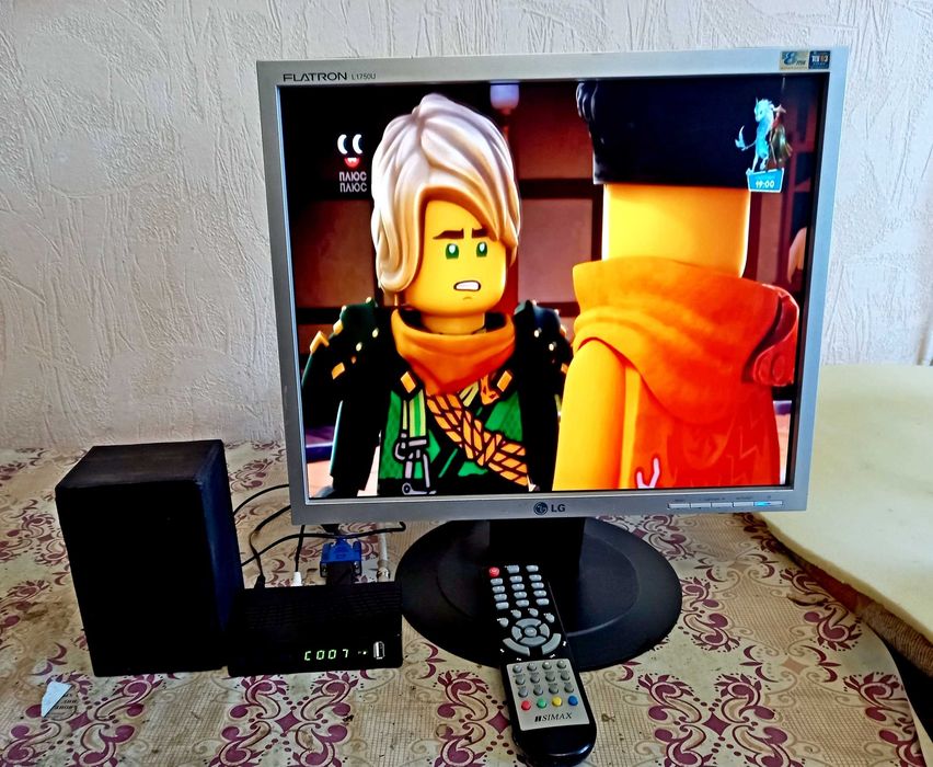 ЖК SMARTтелевизор 22", 19”,17” рабочие.