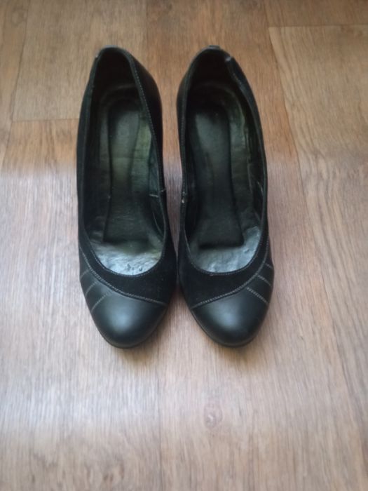 Туфлі жіночі чорні