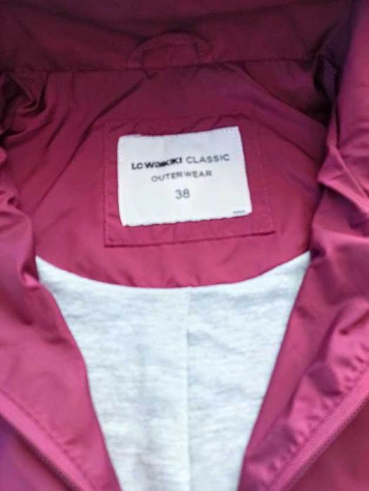 LC WAIKIKI Женский однотонный дождевик с капюшоном 38р-р