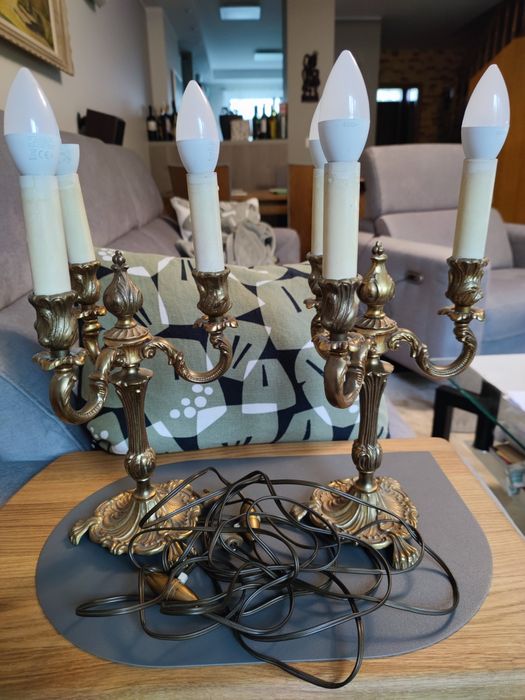 Para świeczników elektrycznych z brązu