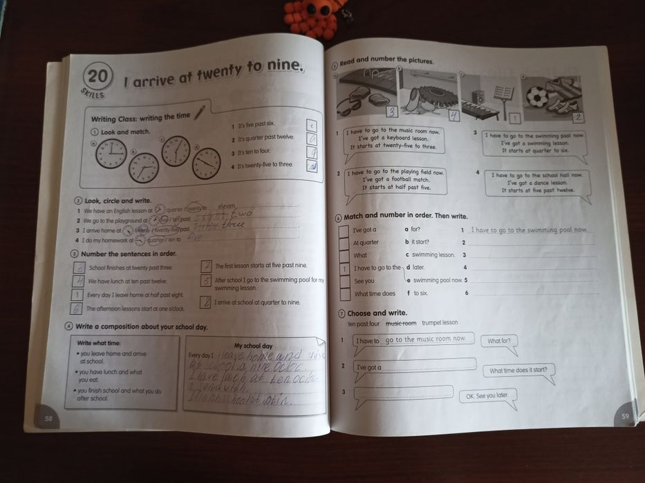 FlyHigh 4 - підручник та 2 зошити