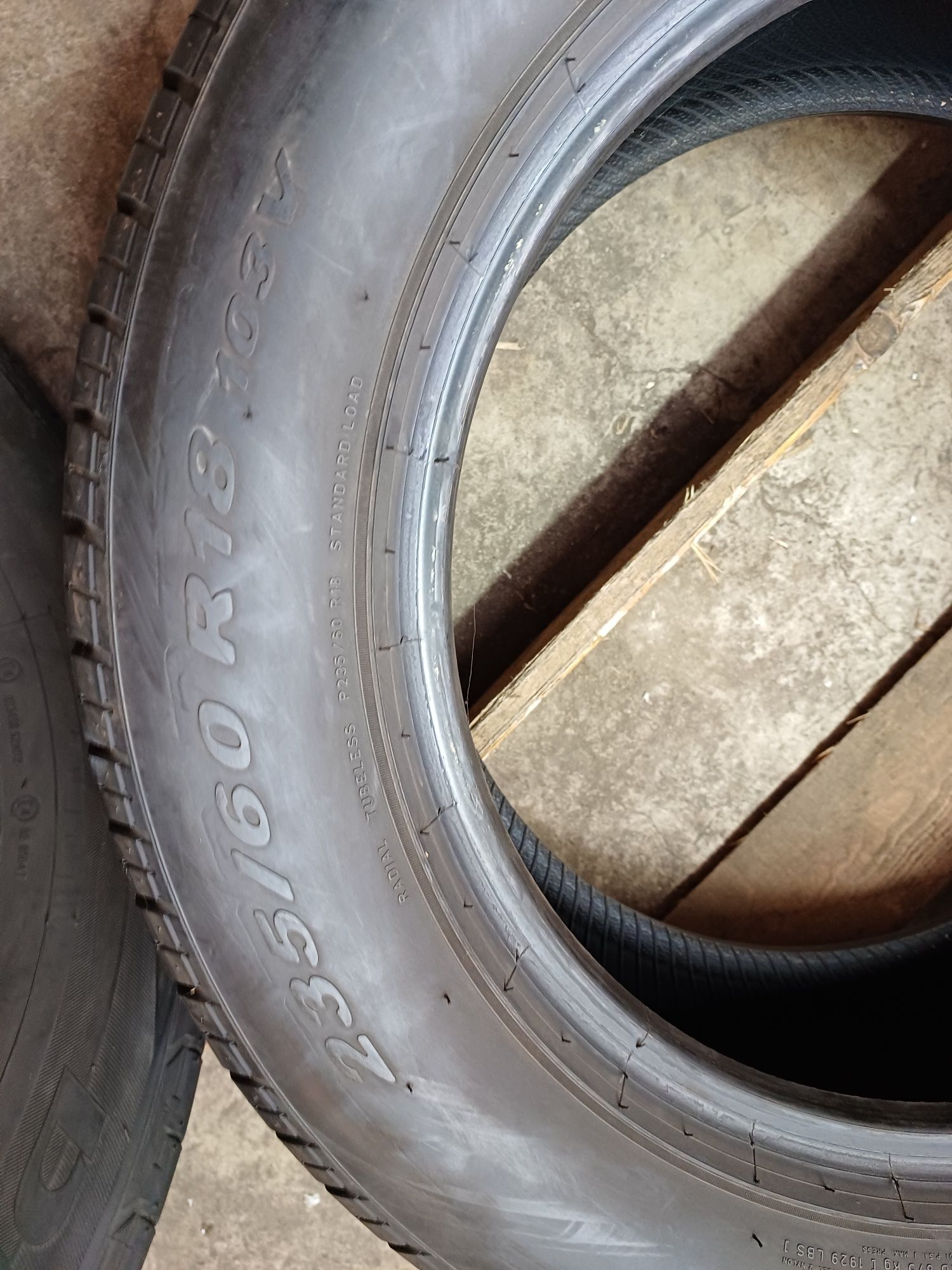 Opony letnie Pirelli 235/60/18