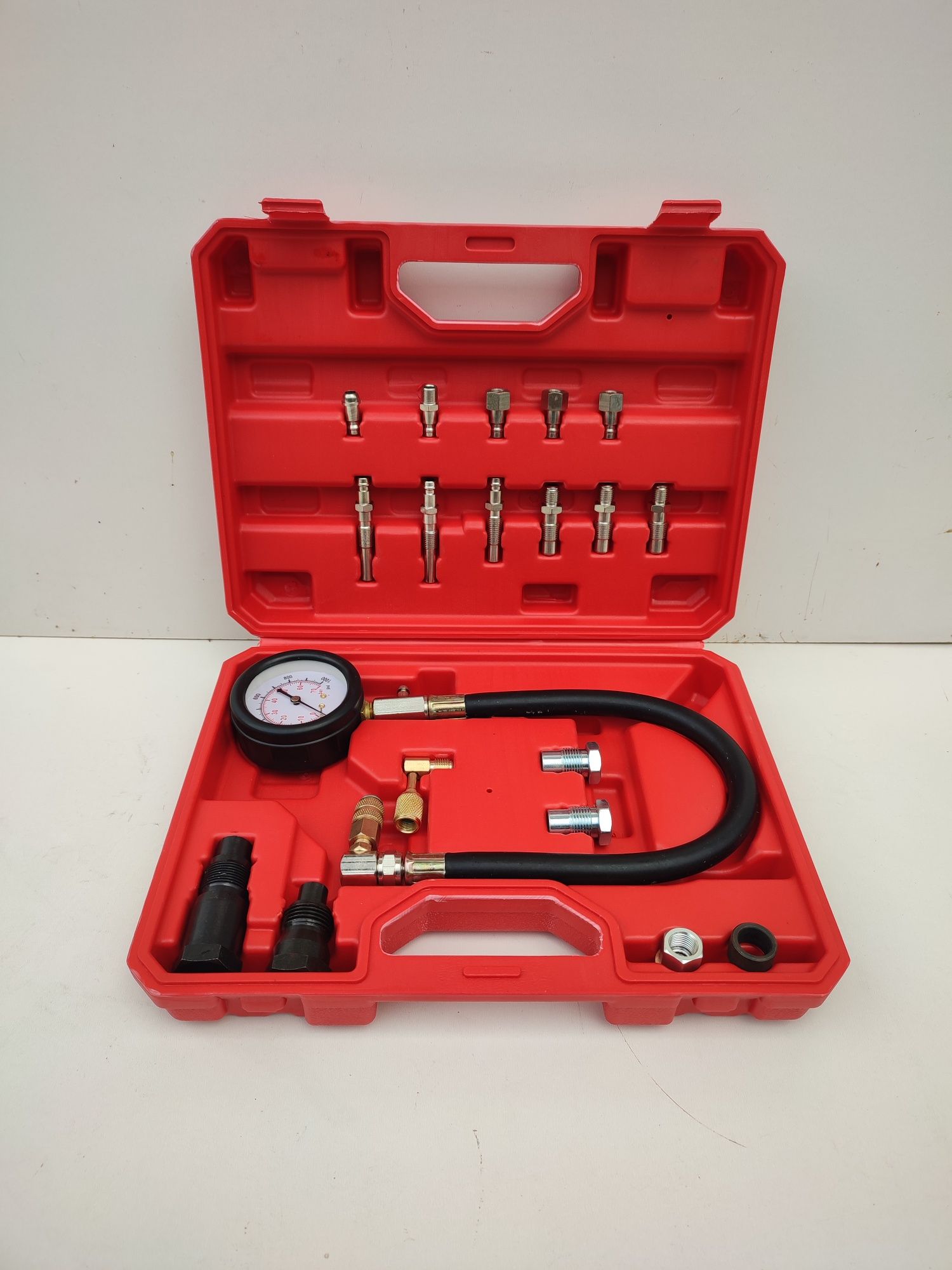 Компресометр для дизельных двигателей INTERTOOL  AT- 4002