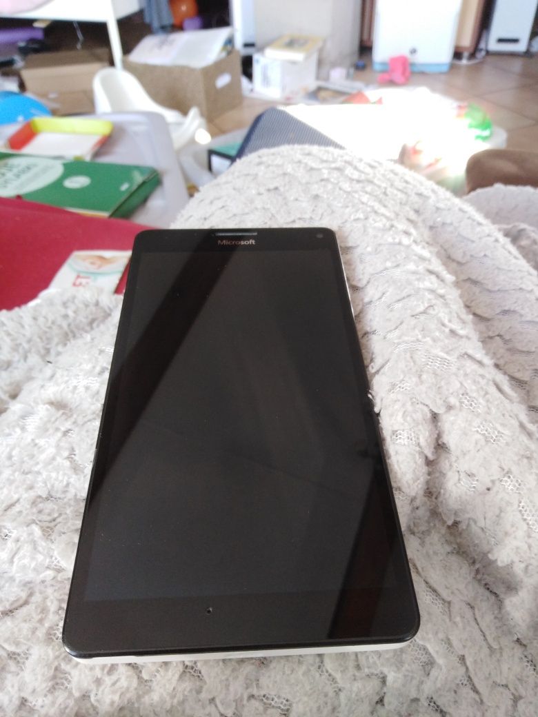 Smartfon Microsoft Lumia 950 XL biały  Nokia Lumia 950xl