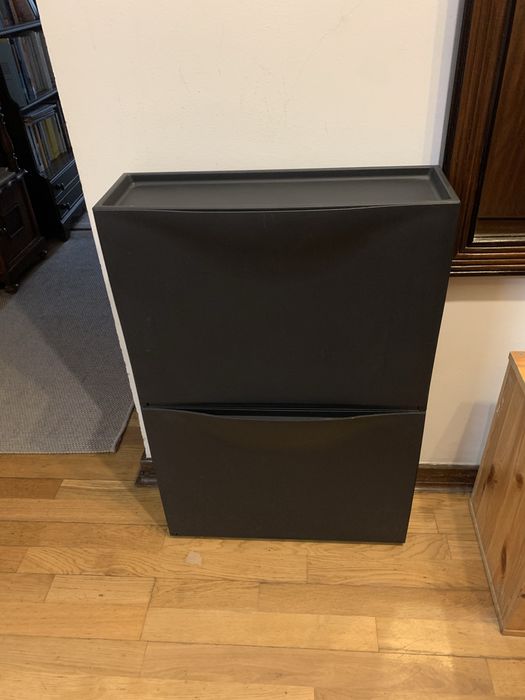 Sapateira ikea Trone