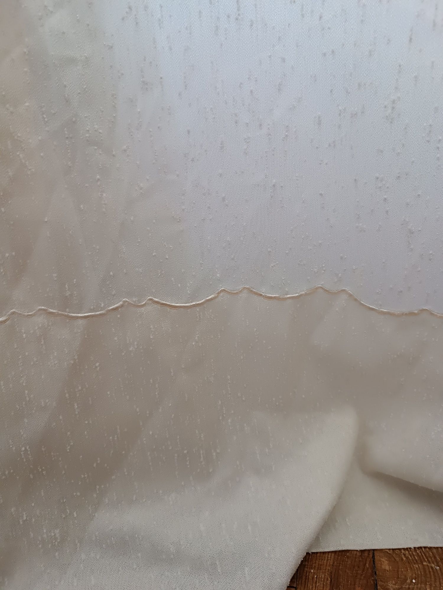 cortinado  semi opaco 4 m ,por 2 m