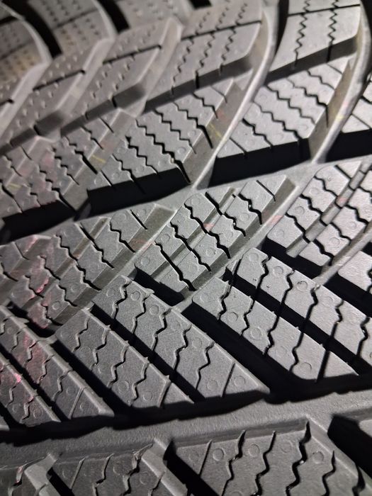 225/55 R18 Bridgestone Blizzak LM 001 Комплект , Пара