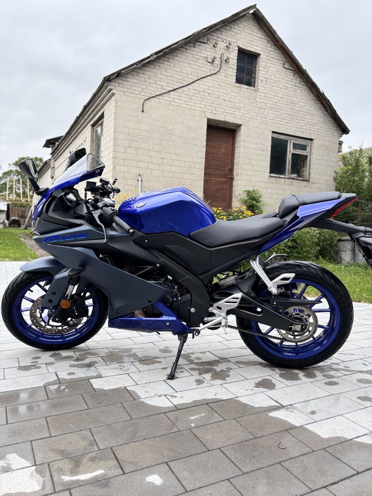 Yamaha YZF125-A R125