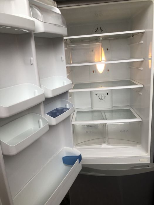 Холодильник  LG GR-N389SF б/у Самовывоз