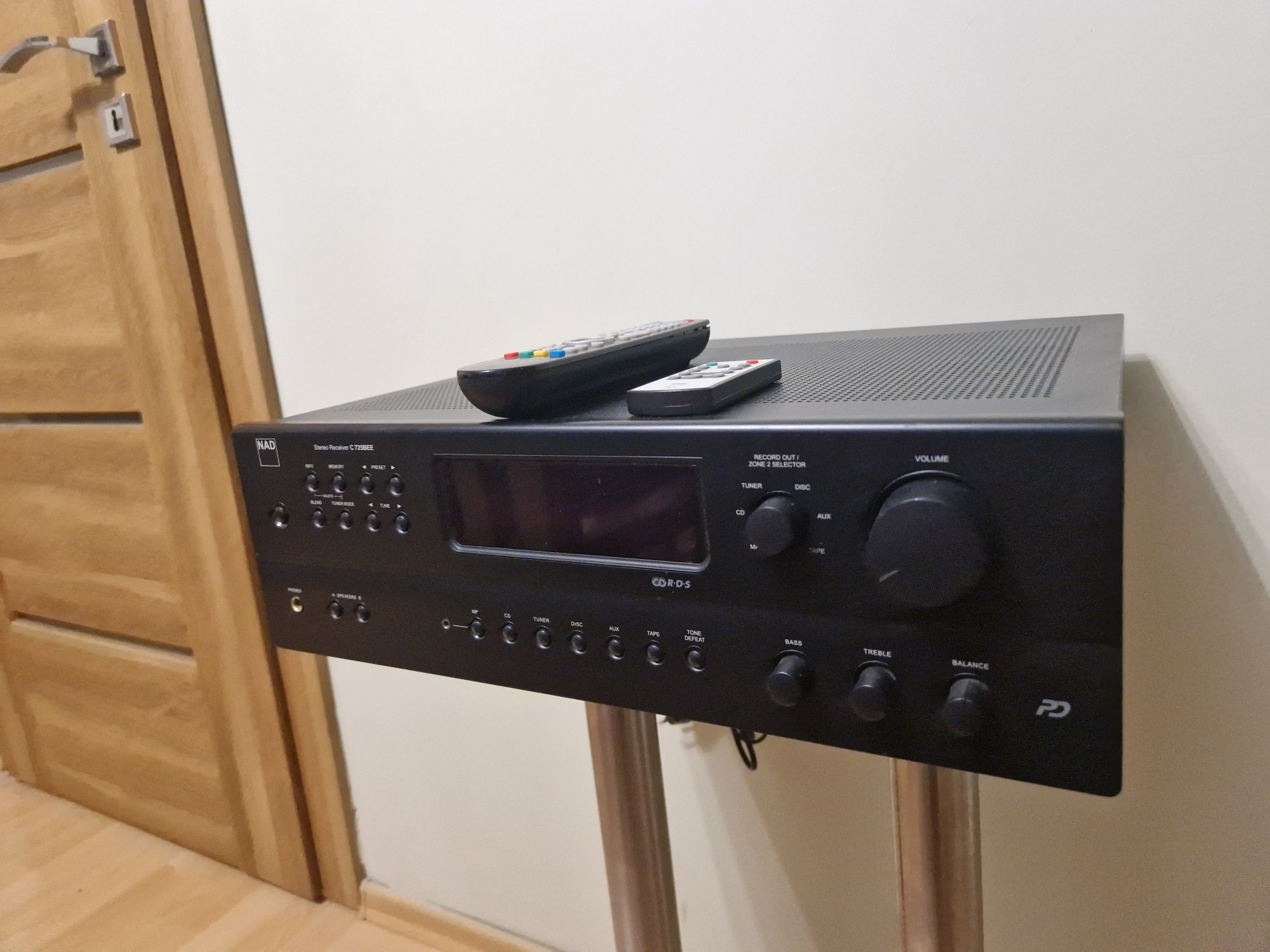 NAD C725BEE amplituner
